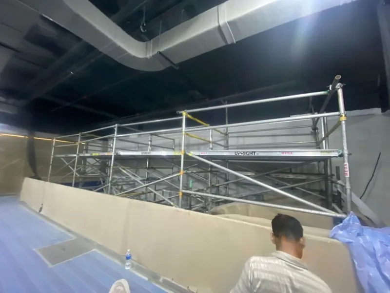 Deck spanning an escalator at Sunway Pyramid