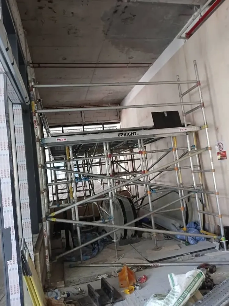 Escalator bay scaffolded at Multibay Hotel