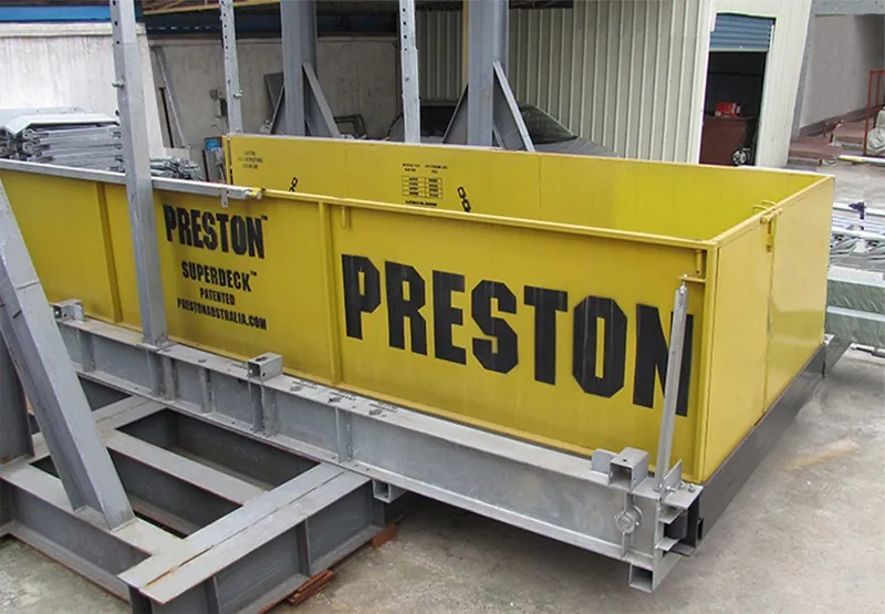 Superdeck loading platform on a building under construction