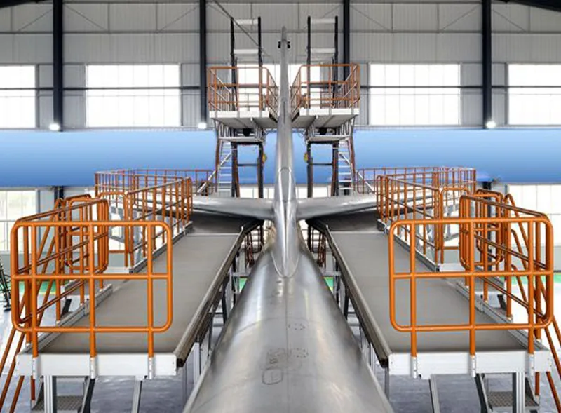 Fuselage dock platforms along an aircraft body