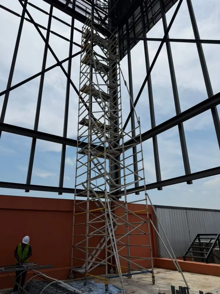Tall tower under the skylight at Elmina Lakeside Mall
