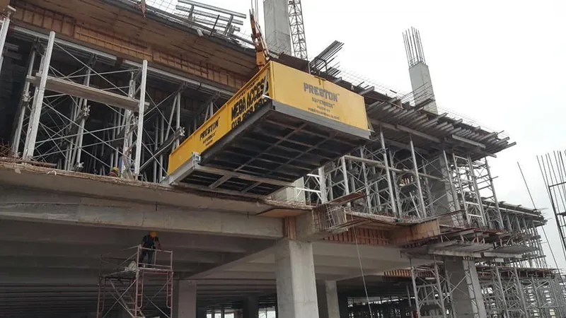 Superdecks on a glass high-rise